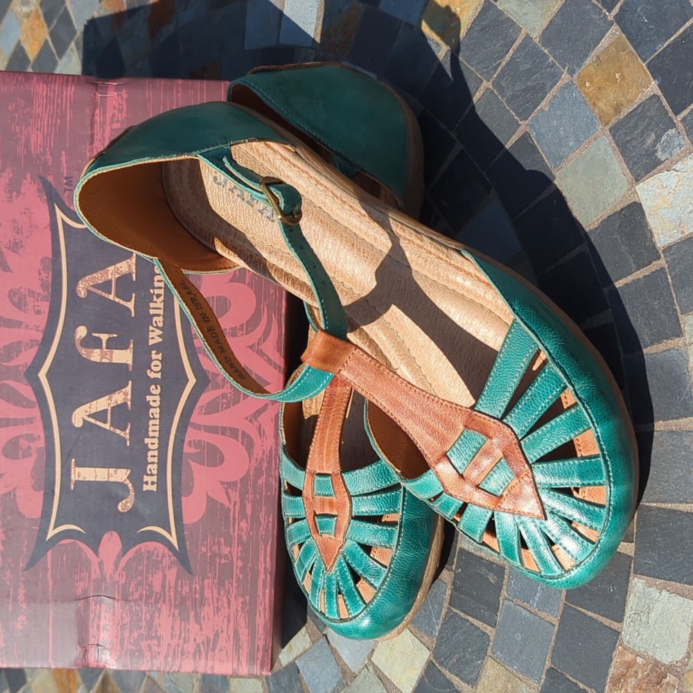 Jafa Aqua/Camel Sandal Size 42